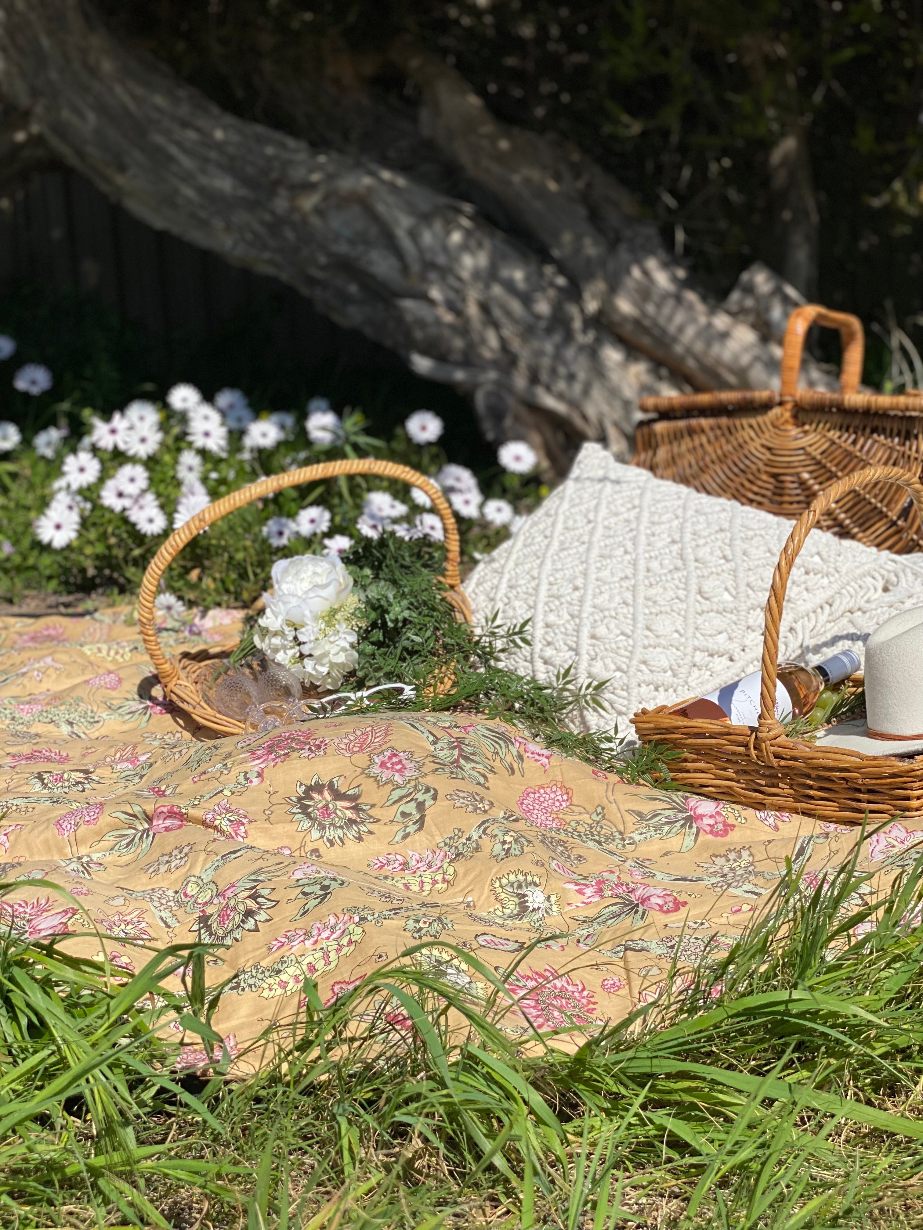 HOUSE OF SKYE | DAISY PICNIC BLANKET AMBER GOLD | Bohemian Love Runway