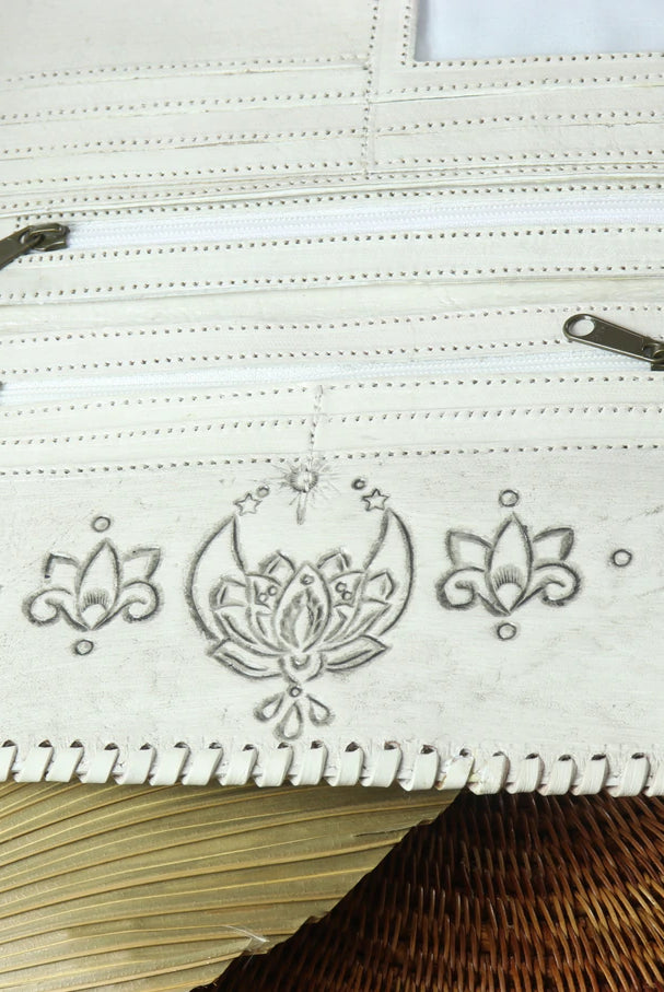 HOUSE OF SKYE | COSMIC LOVE LEATHER WALLET VINTAGE WHITE | Bohemian Love Runway