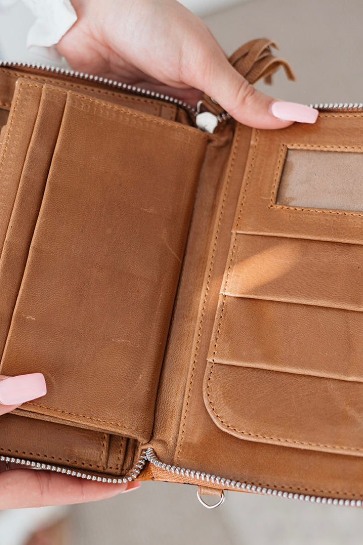 SHOE SHU | RETRO POPPY ZIP ROUND WALLET | Bohemian Love Runway