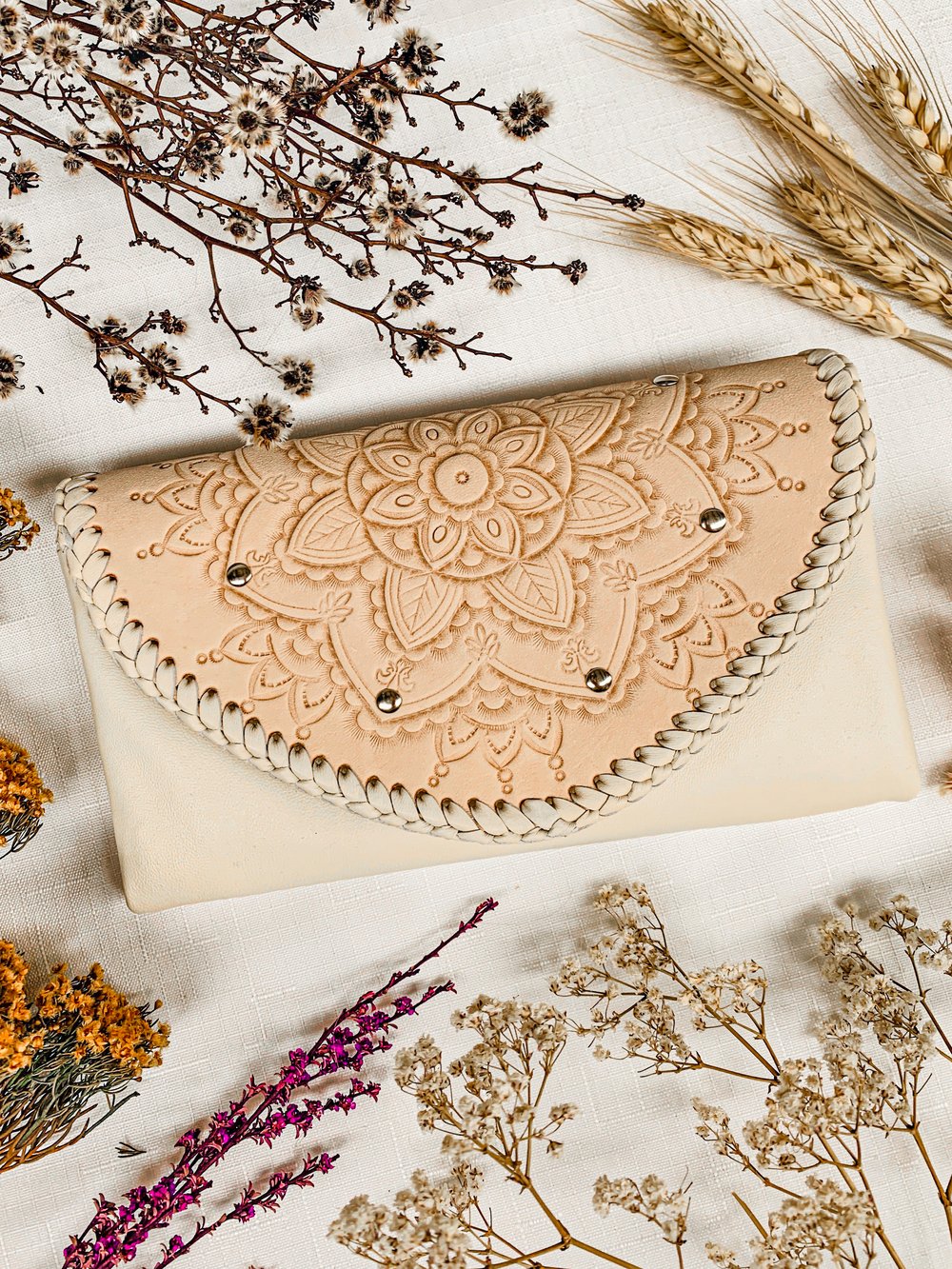 MAHIYA | SAHARA WALLET | Bohemian Love Runway