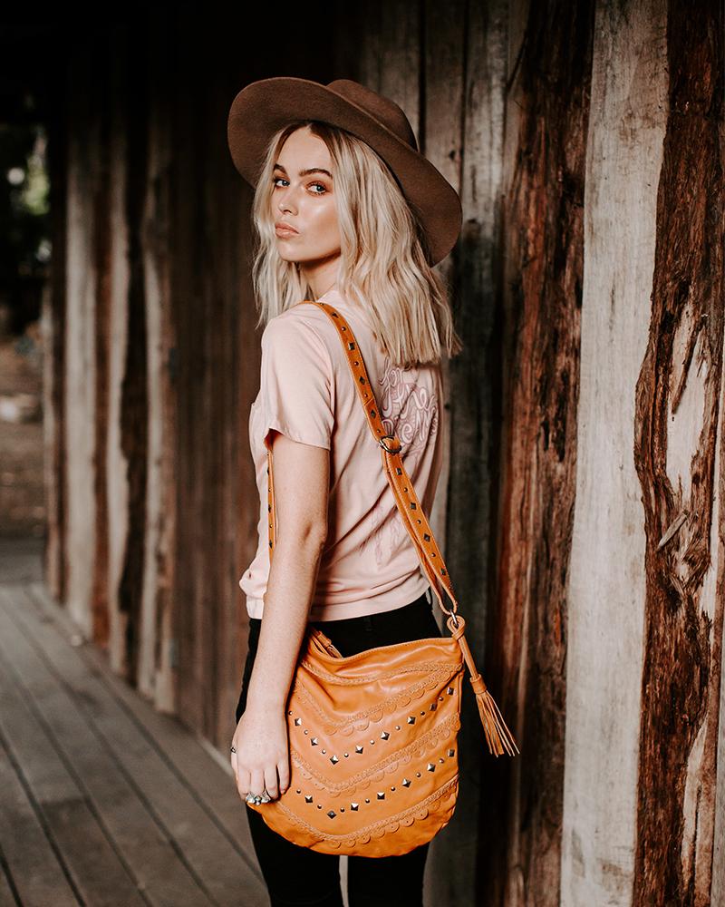 MAHIYA | MIMI BAG TAN | Bohemian Love Runway