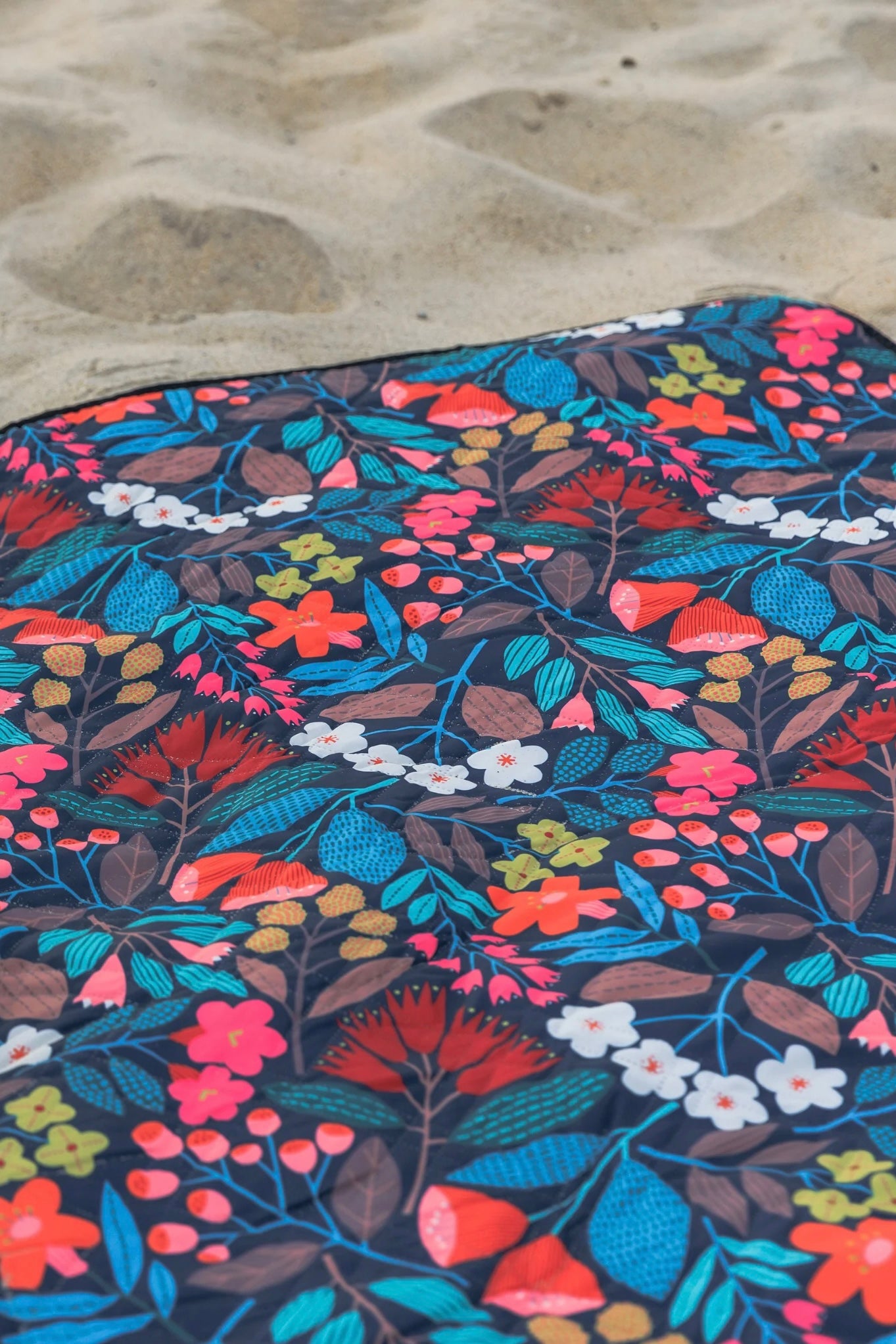  SALTWATER PICNIC CO | WILDFLOWER PICNIC RUG | Bohemian Love Runway