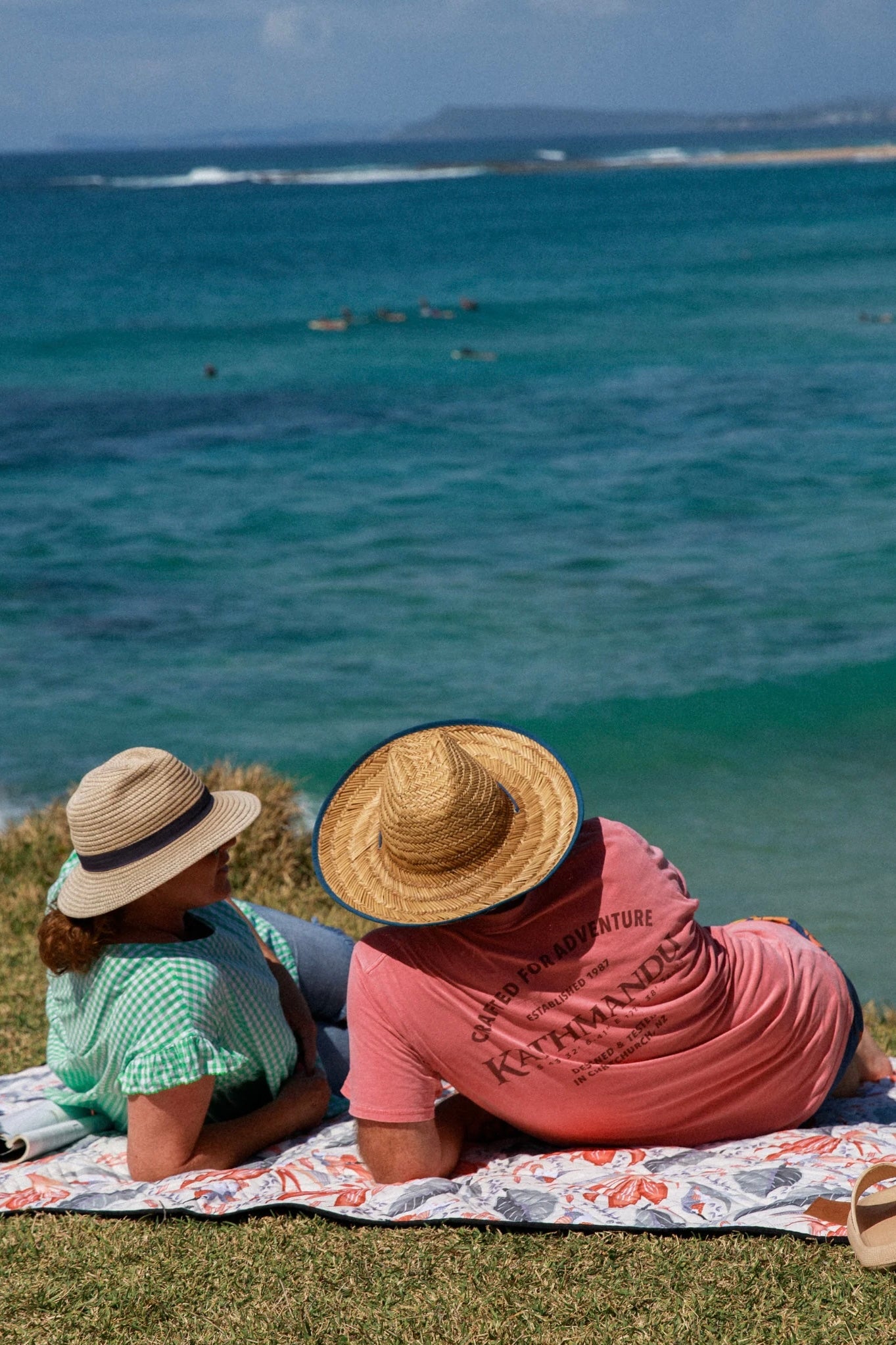  SALTWATER PICNIC CO | HUMMINGBIRD PICNIC RUG | Bohemian Love Runway