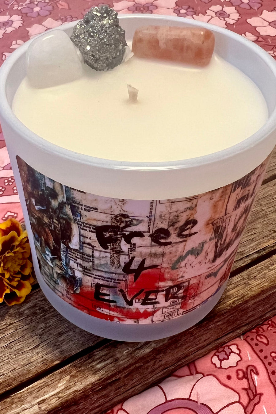 FREE 4 EVER CRYSTAL CANDLE LIMITED EDITION