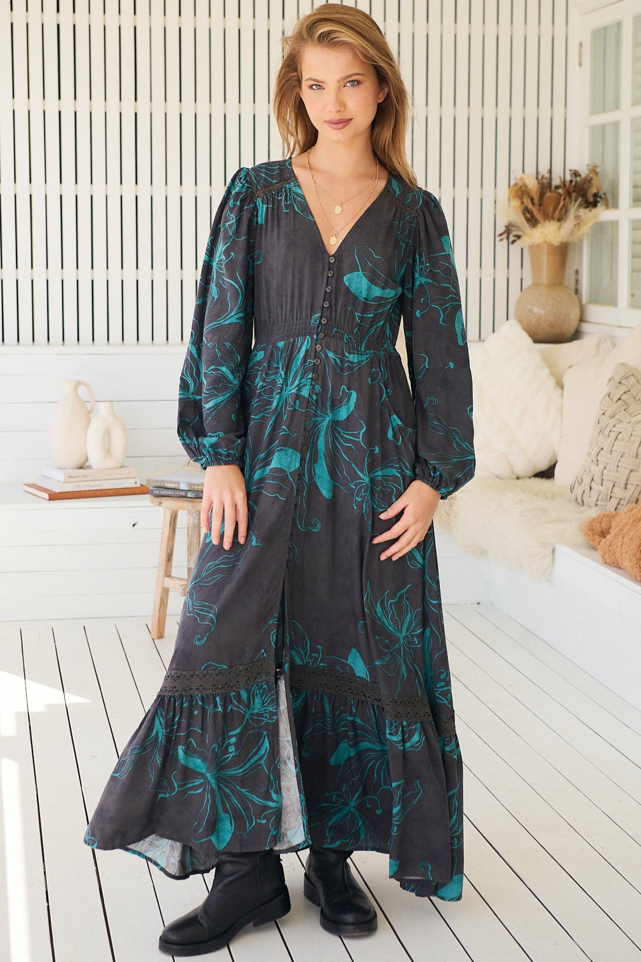  JAASE | MIDNIGHT LILLY LONG SLEEVE CARMEN MAXI DRESS | Bohemian Love Runway