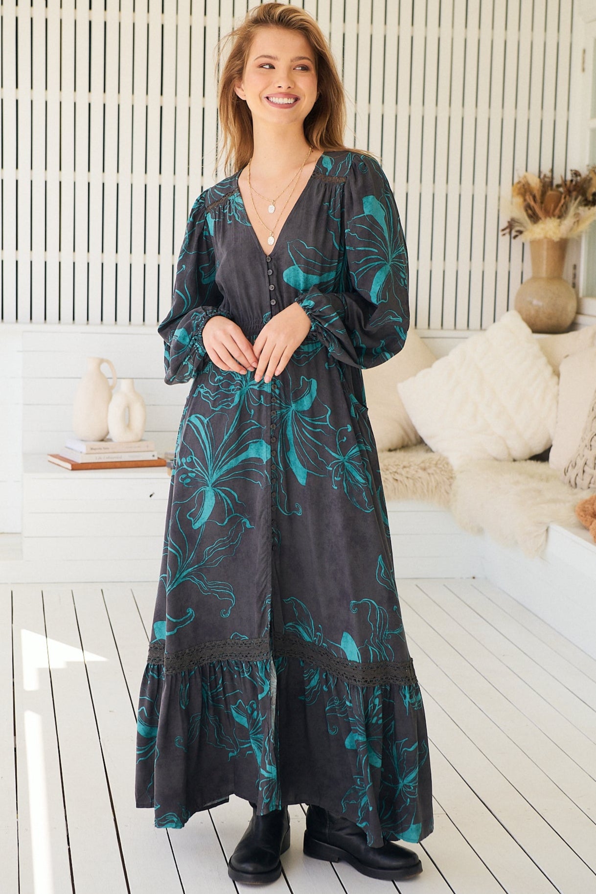  JAASE | MIDNIGHT LILLY LONG SLEEVE CARMEN MAXI DRESS | Bohemian Love Runway