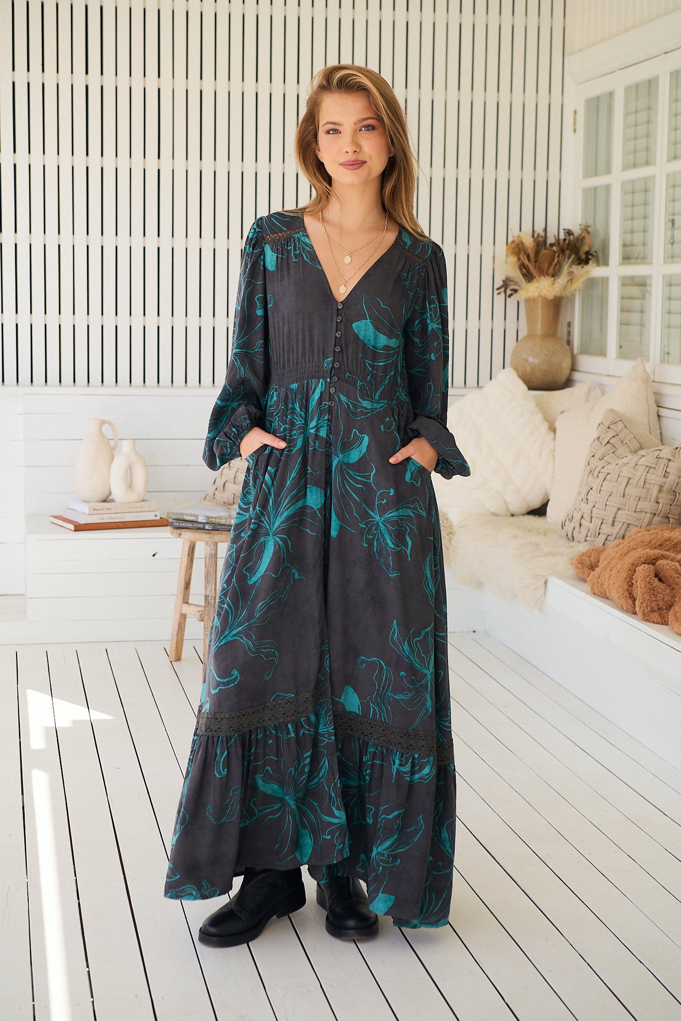  JAASE | MIDNIGHT LILLY LONG SLEEVE CARMEN MAXI DRESS | Bohemian Love Runway