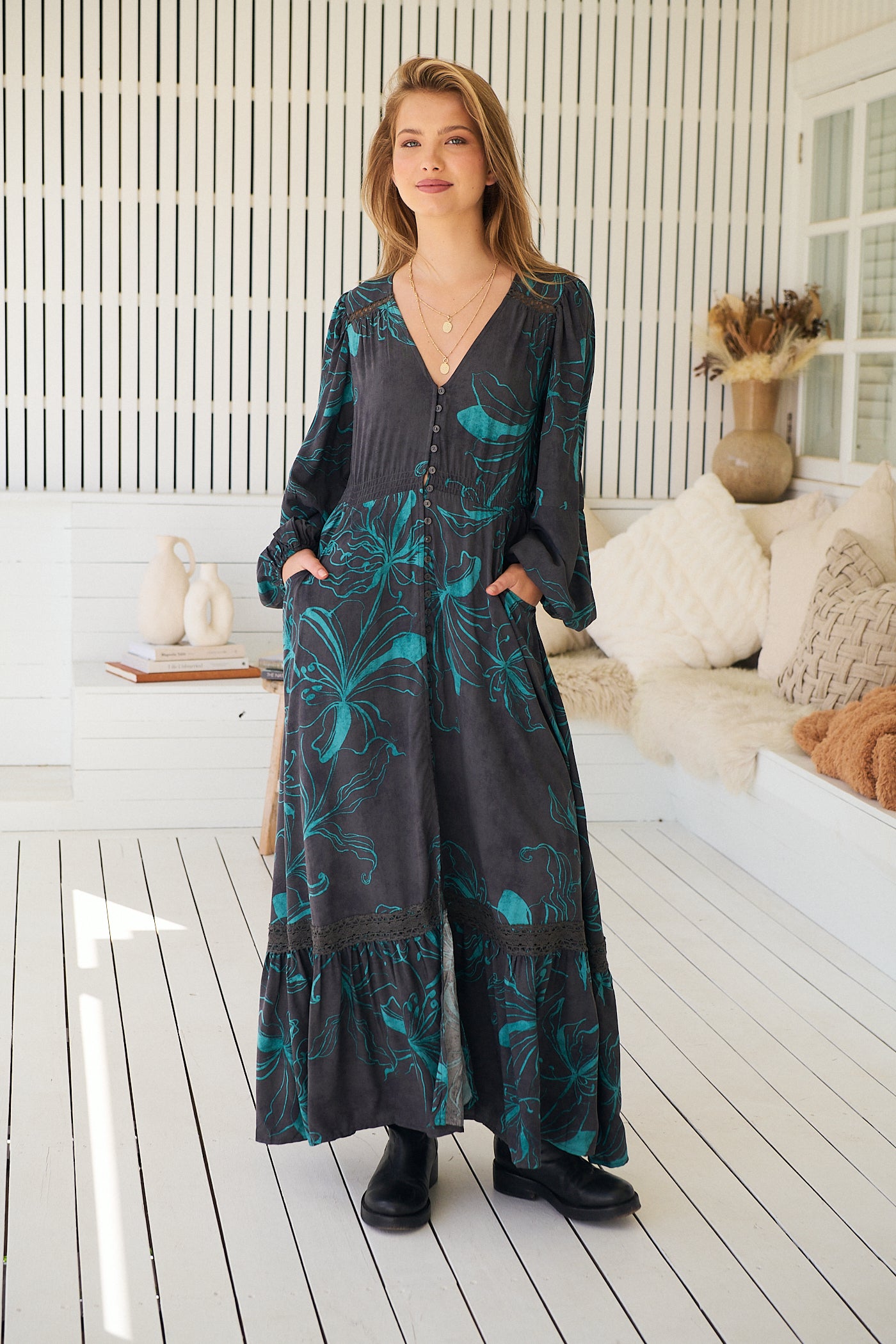  JAASE | MIDNIGHT LILLY LONG SLEEVE CARMEN MAXI DRESS | Bohemian Love Runway