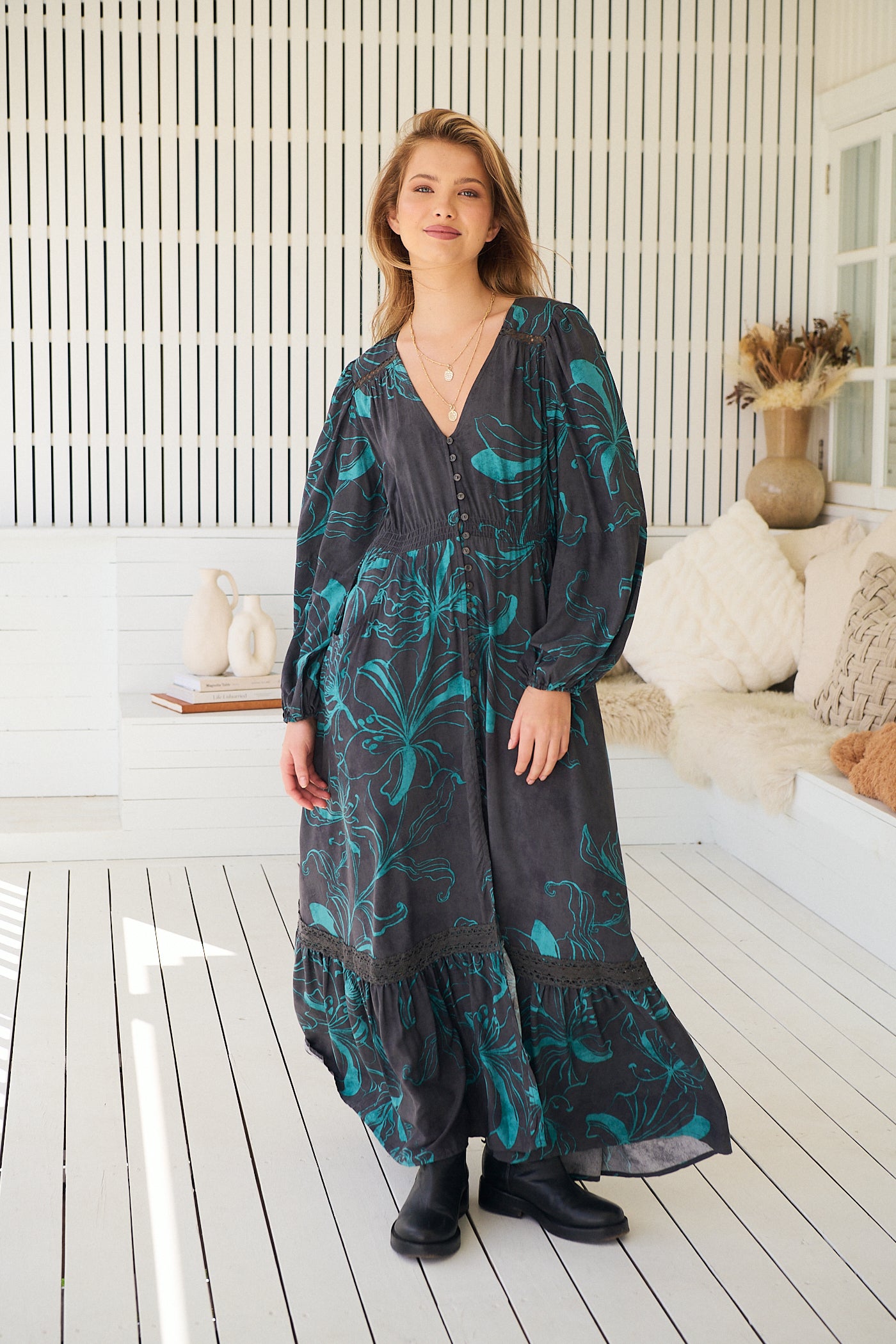  JAASE | MIDNIGHT LILLY LONG SLEEVE CARMEN MAXI DRESS | Bohemian Love Runway