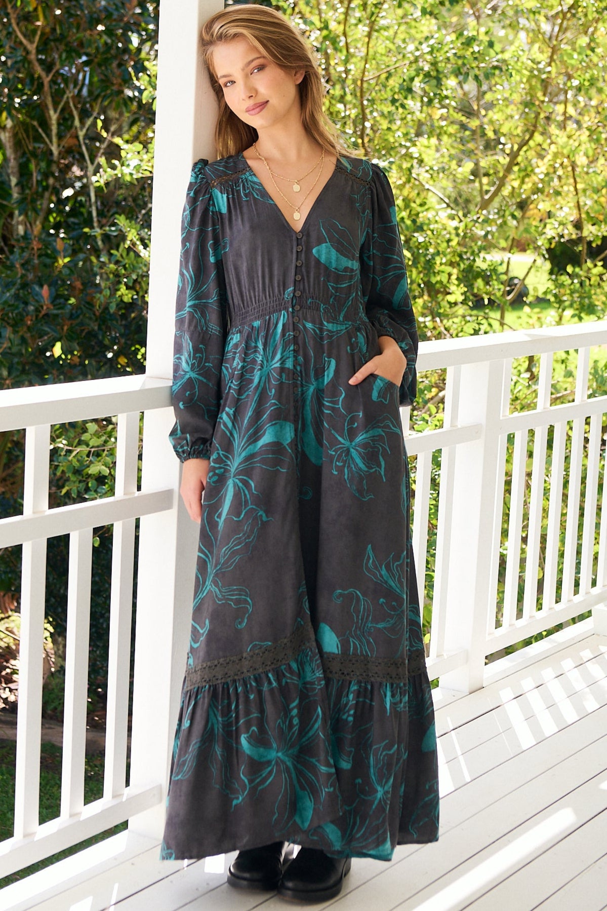  JAASE | MIDNIGHT LILLY LONG SLEEVE CARMEN MAXI DRESS | Bohemian Love Runway