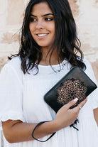  SHOE SHU | SUMMER ZIP WALLET BLACK | Bohemian Love Runway