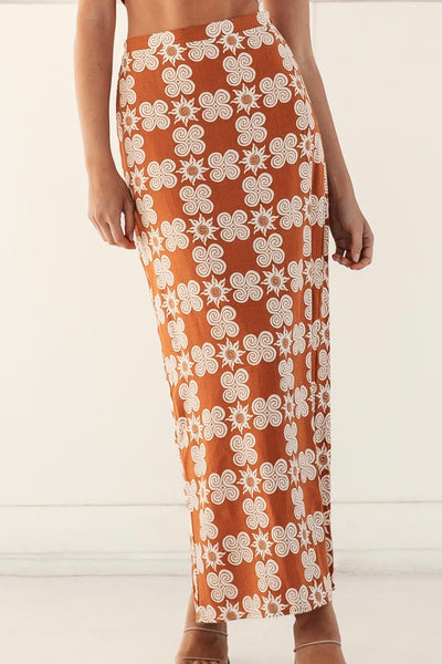 WHITE CLOSET | SOLEIL MAXI SKIRT | Bohemian Love Runway