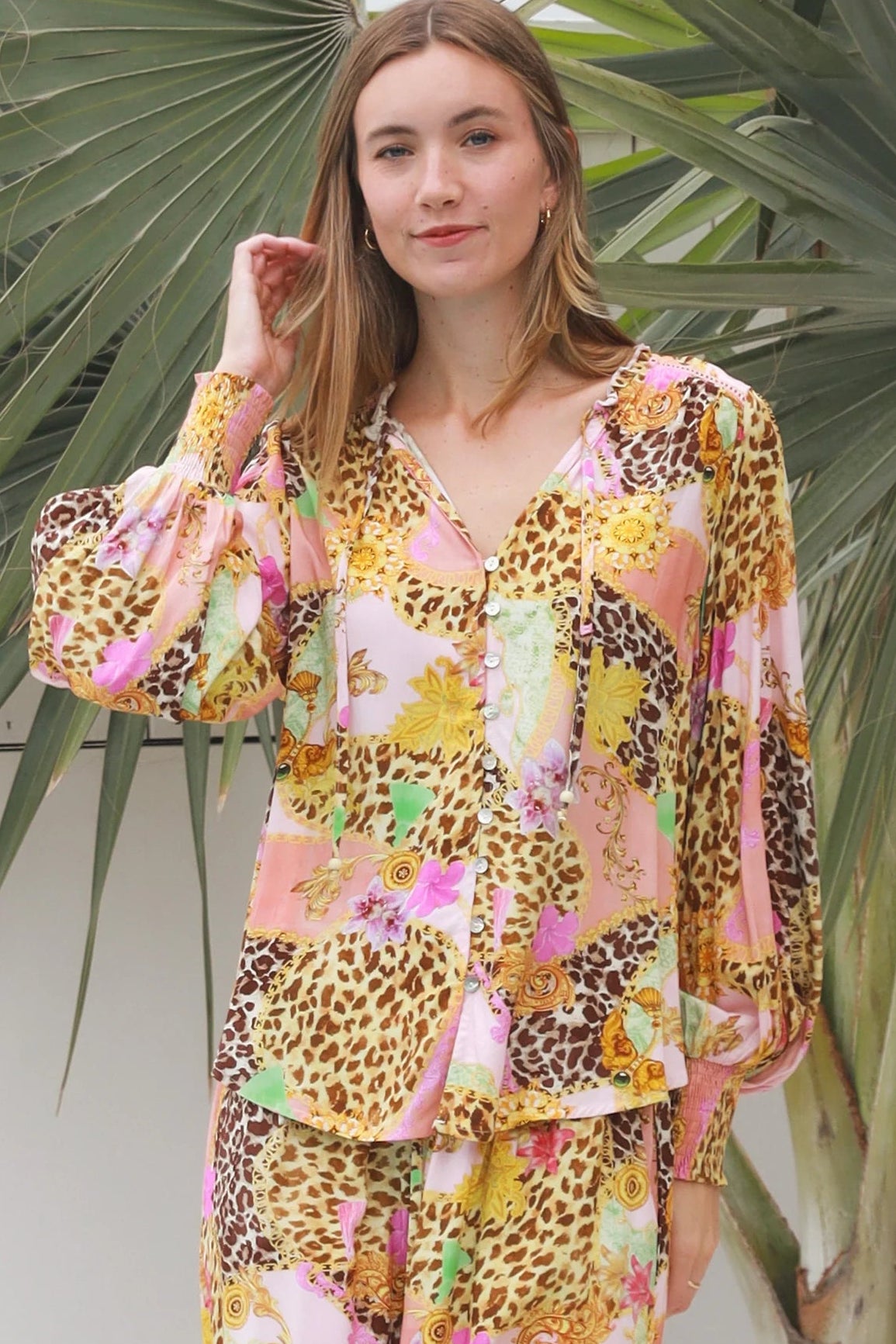 Vera Blouse in rayon with patchwork animal and floral print, V-neckline, blouson sleeves and lace shoulder detailing