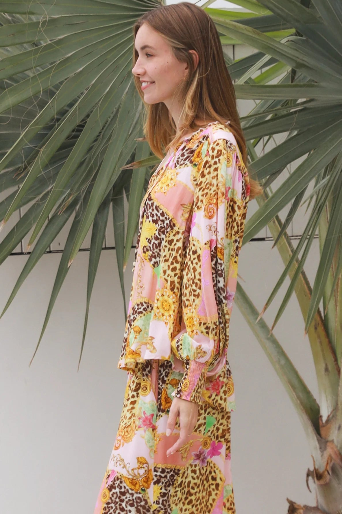 Vera Blouse in rayon with patchwork animal and floral print, V-neckline, blouson sleeves and lace shoulder detailing