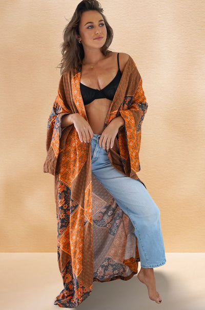 INTO THE SUNSET | THE GISELE KIMONO IN CINNAMON | Bohemian Love Runway