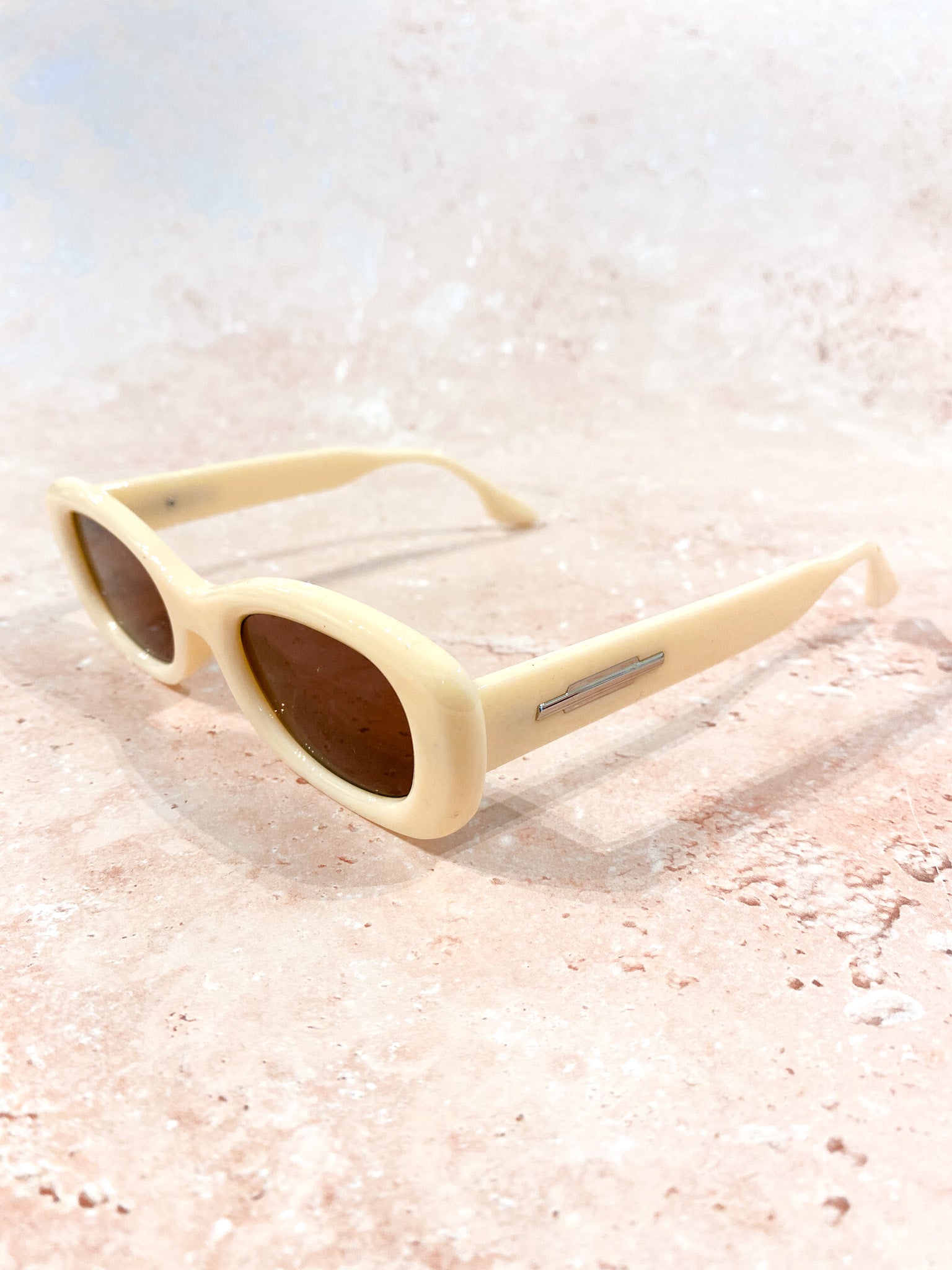  ANGELS WHISPER | RUBY RETRO OVAL FRAME SUNGLASSES CAMEL | Bohemian Love Runway