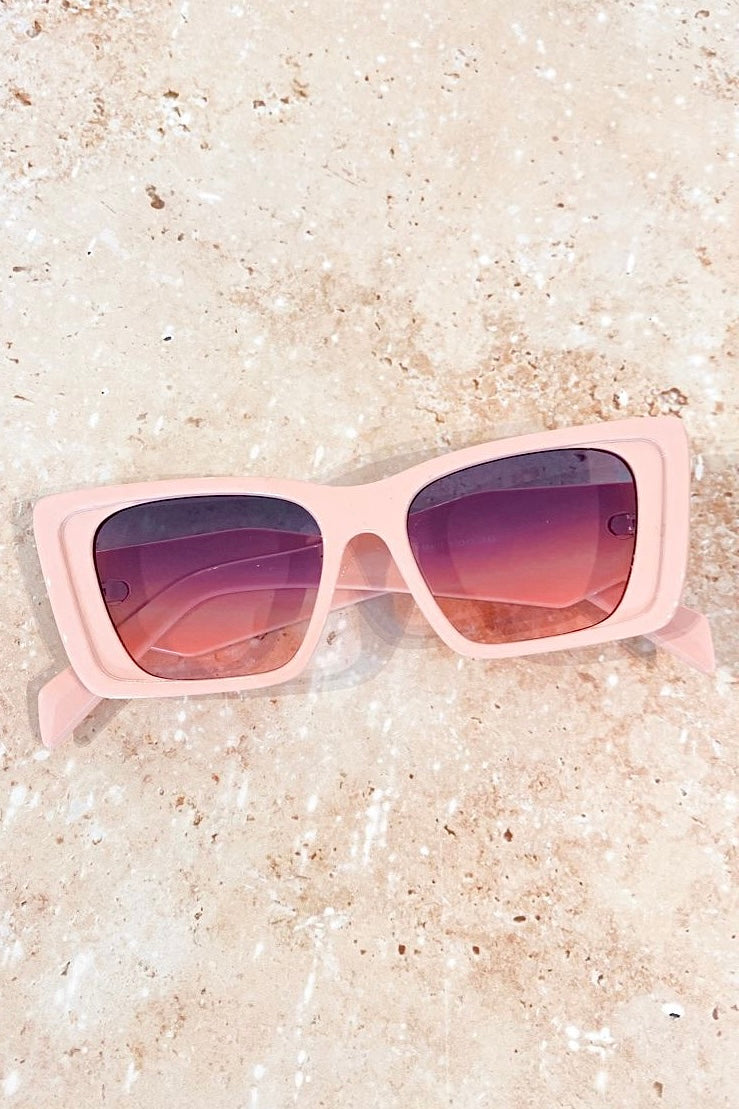  ANGELS WHISPER | LOU OVERSIZED CAT EYE SUNGLASSES PINK | Bohemian Love Runway