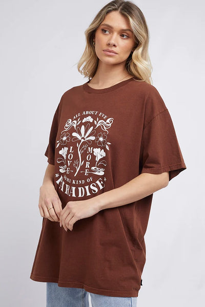 ALL ABOUT EVE | LOVE MORE TEE CHOCOLATE | Bohemian Love Runway
