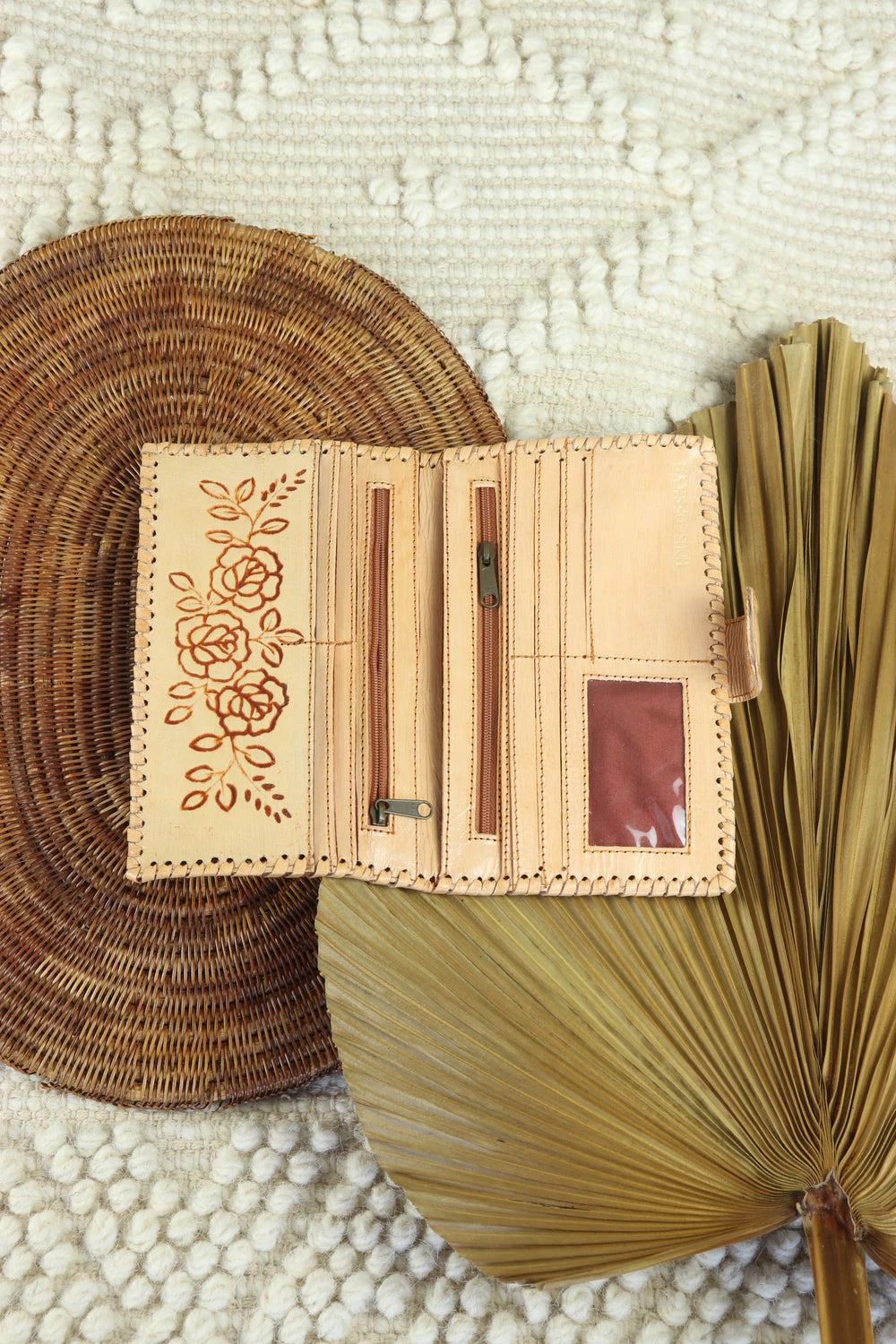  HOUSE OF SKYE | DESERT ROSE WALLET NATURAL | Bohemian Love Runway