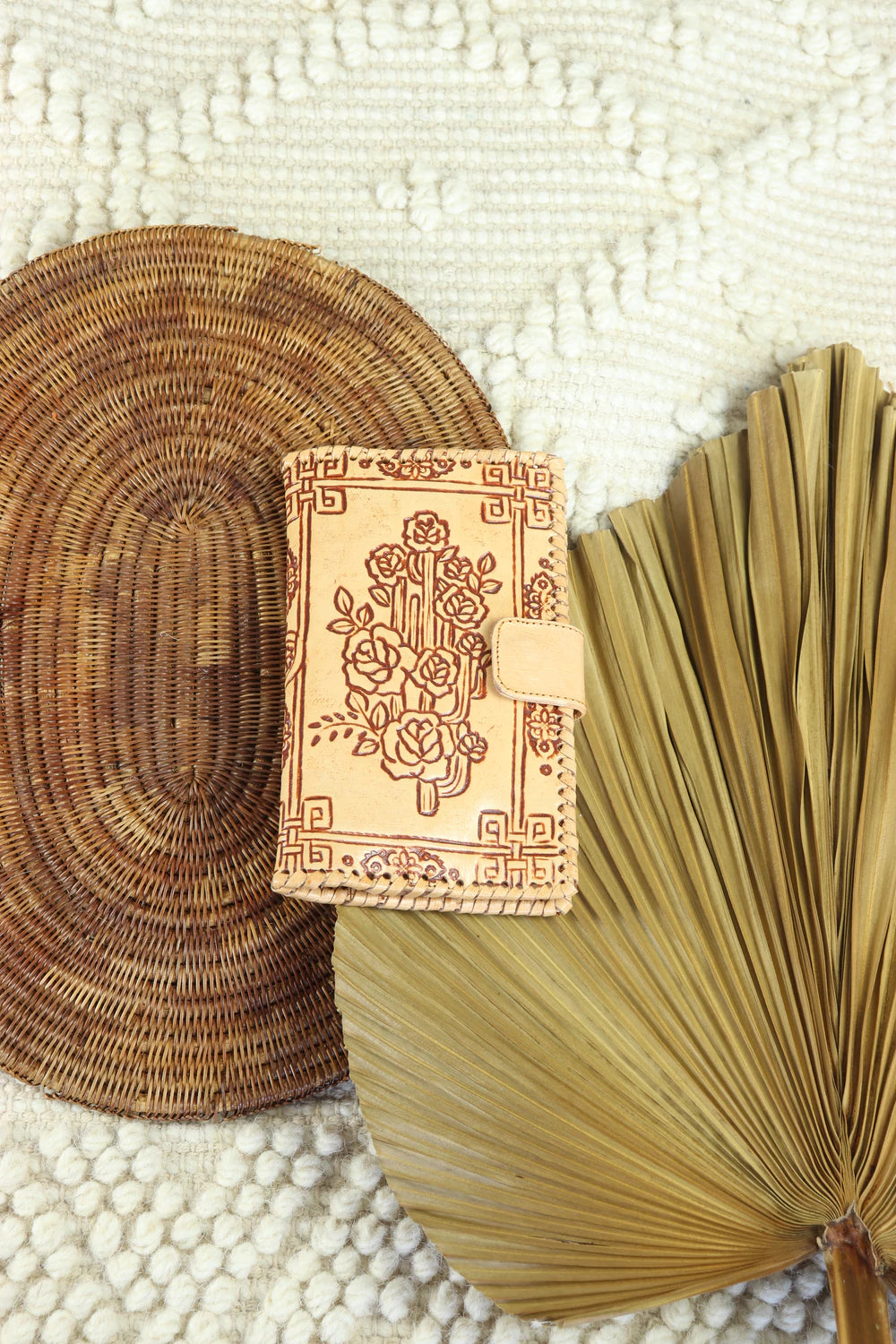  HOUSE OF SKYE | DESERT ROSE WALLET NATURAL | Bohemian Love Runway