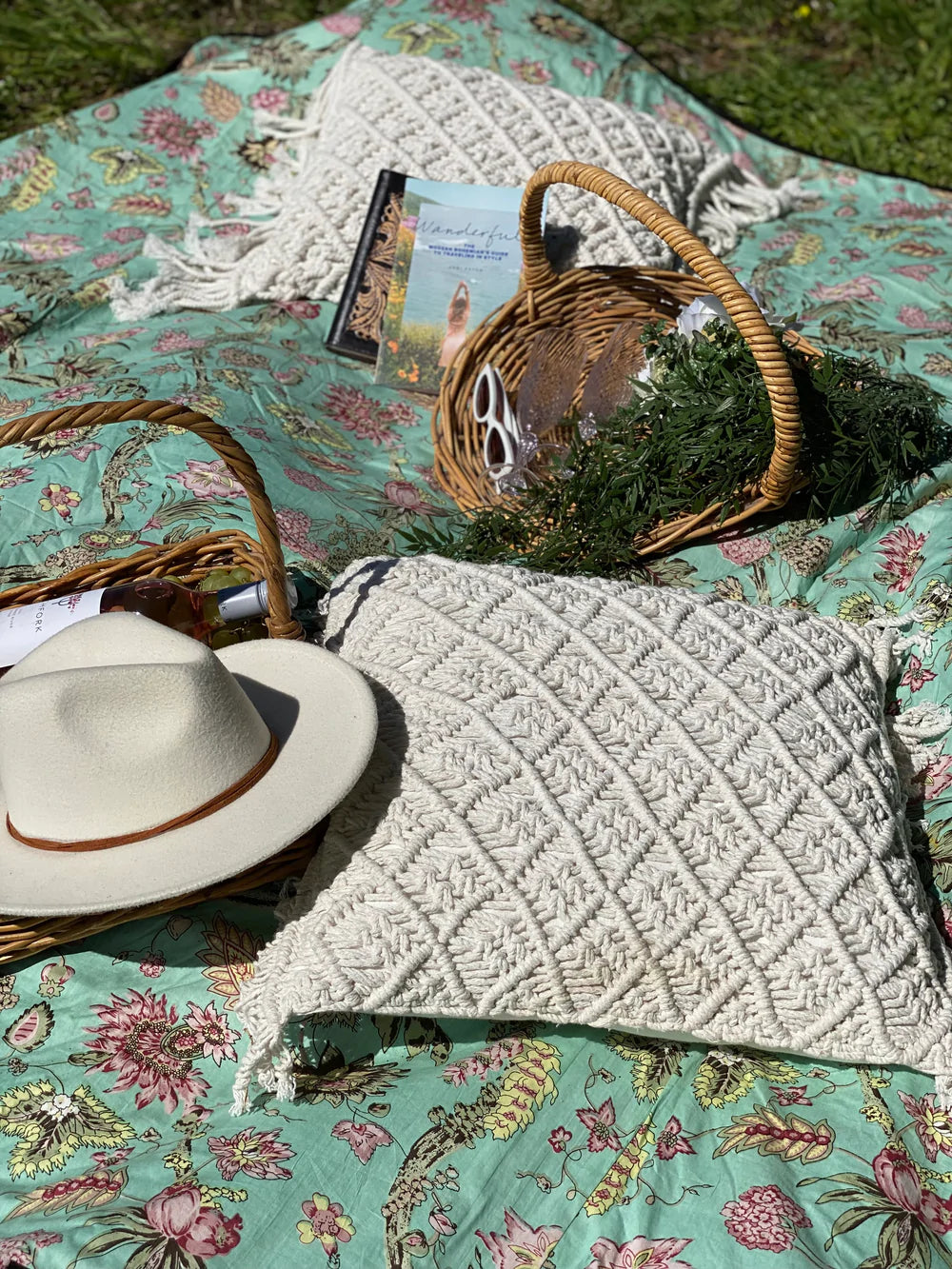  HOUSE OF SKYE | DAISY PICNIC BLANKET AQUARIUS | Bohemian Love Runway
