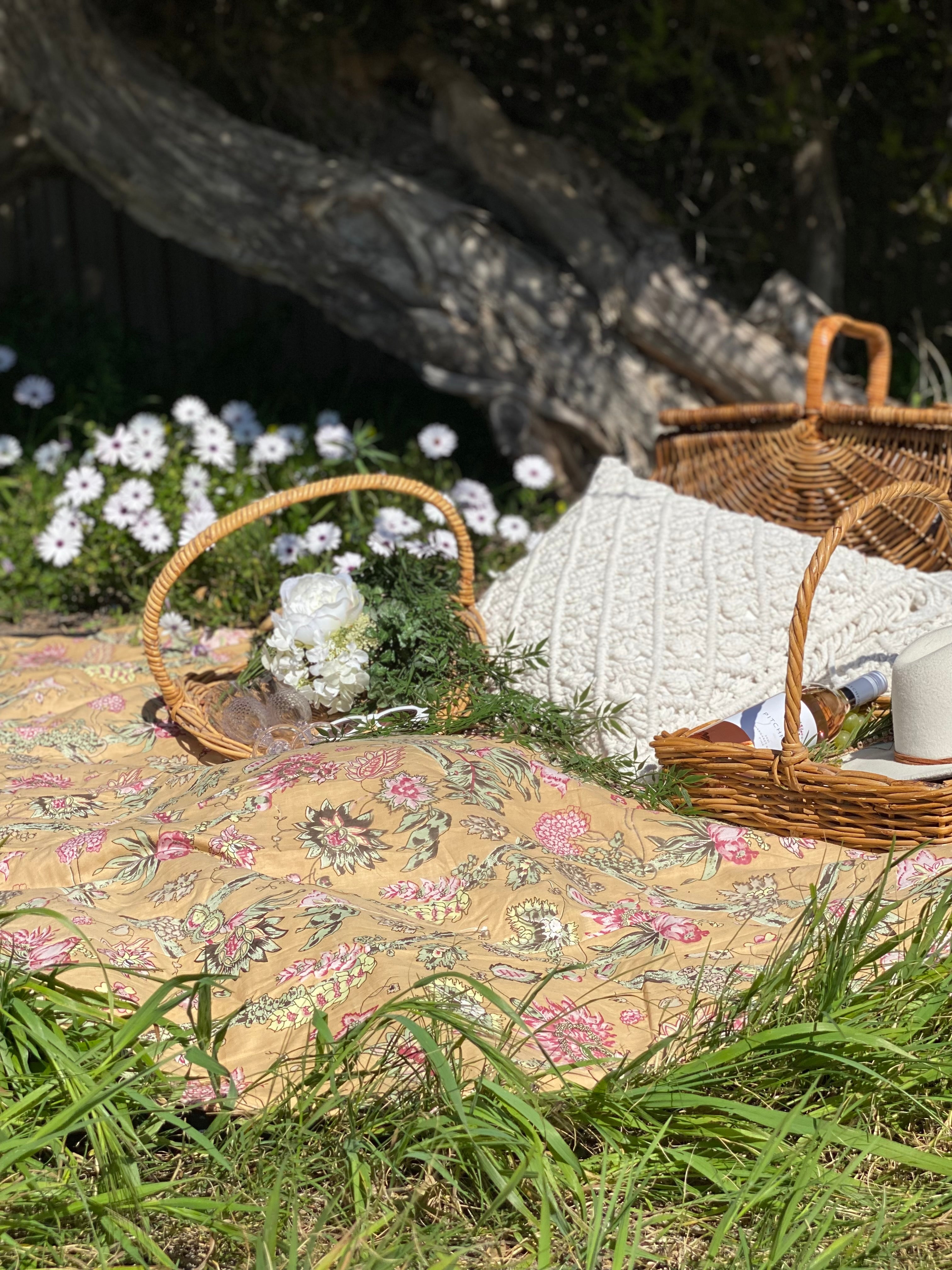  HOUSE OF SKYE | DAISY PICNIC BLANKET AMBER GOLD | Bohemian Love Runway