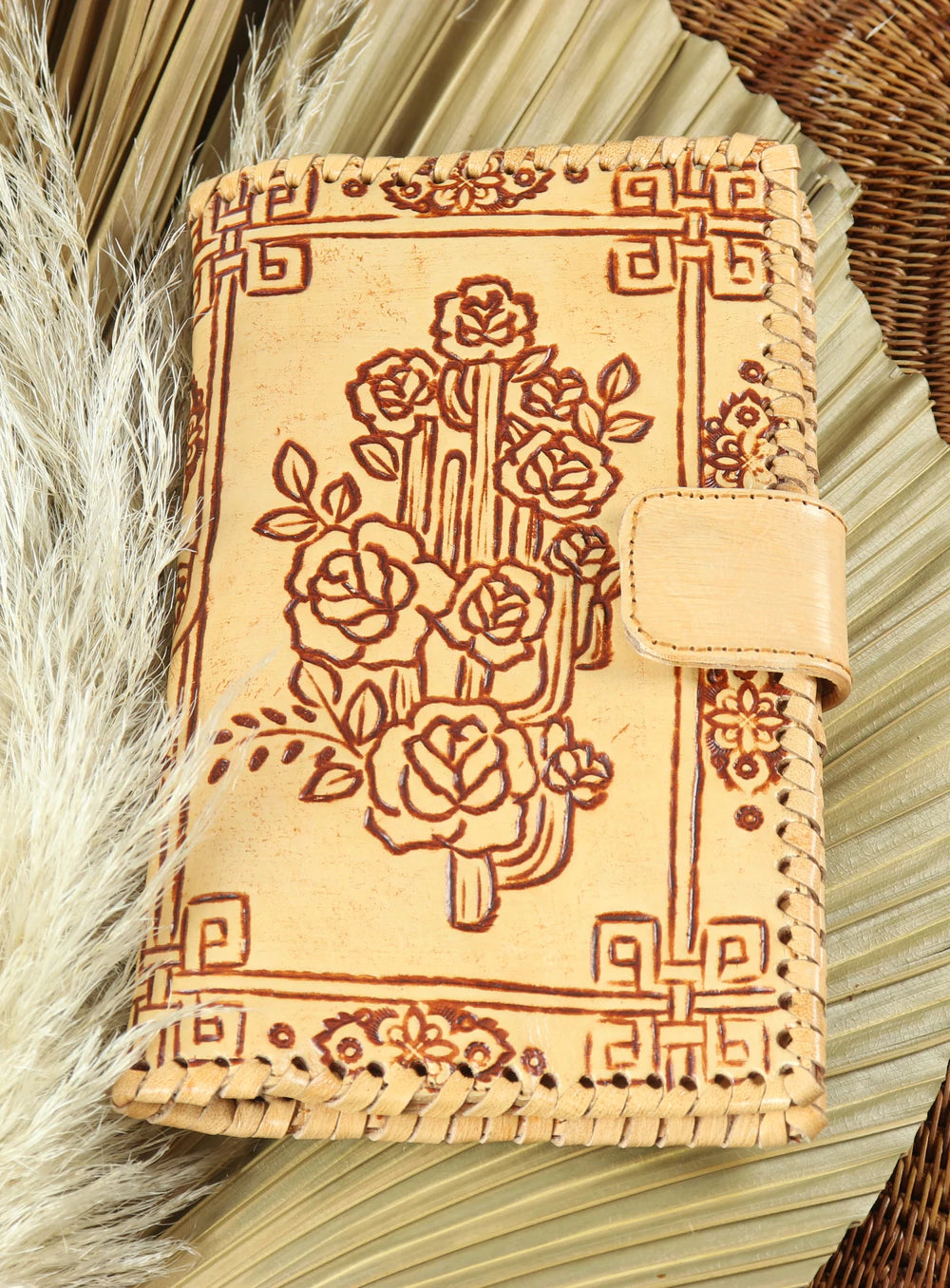  HOUSE OF SKYE | DESERT ROSE WALLET NATURAL | Bohemian Love Runway