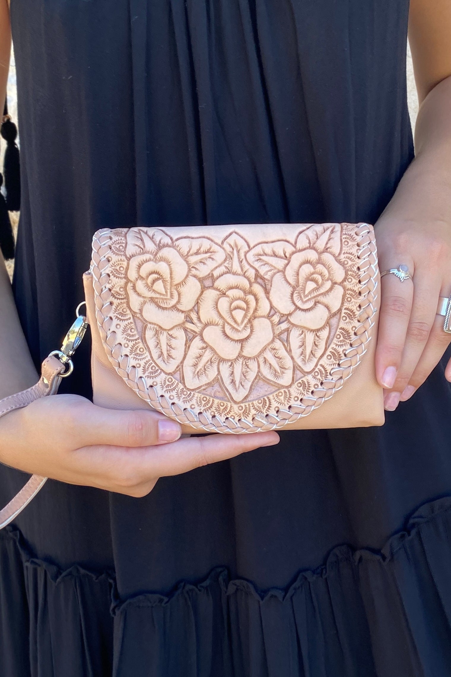  SHOE SHU | HAND TOOLED ROSE + STITCH PURSE NATURAL | Bohemian Love Runway