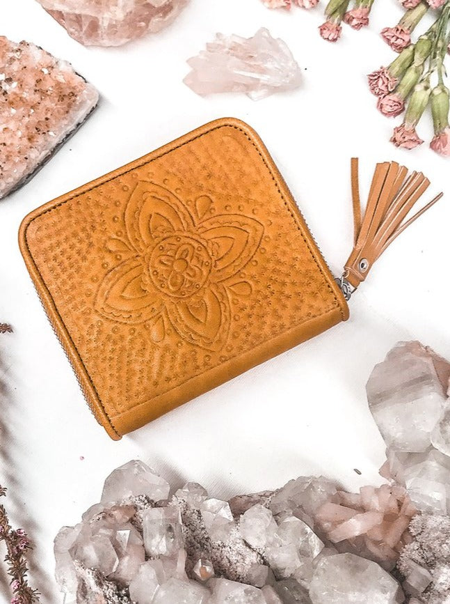  MAHIYA | ZARA PURSE TAN | Bohemian Love Runway